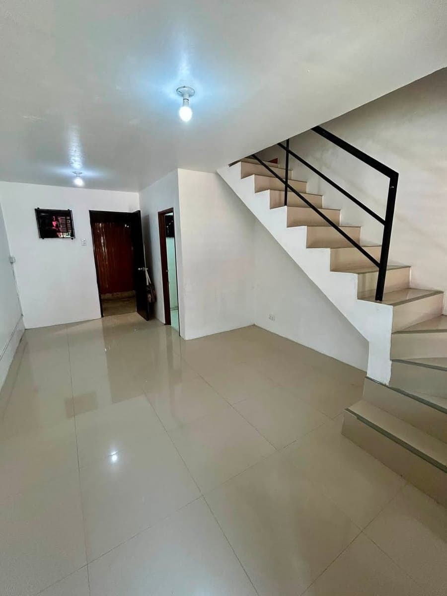 🏠 Two-Storey, 2-Bedroom Unit FOR RENT 🩵 - photo 1