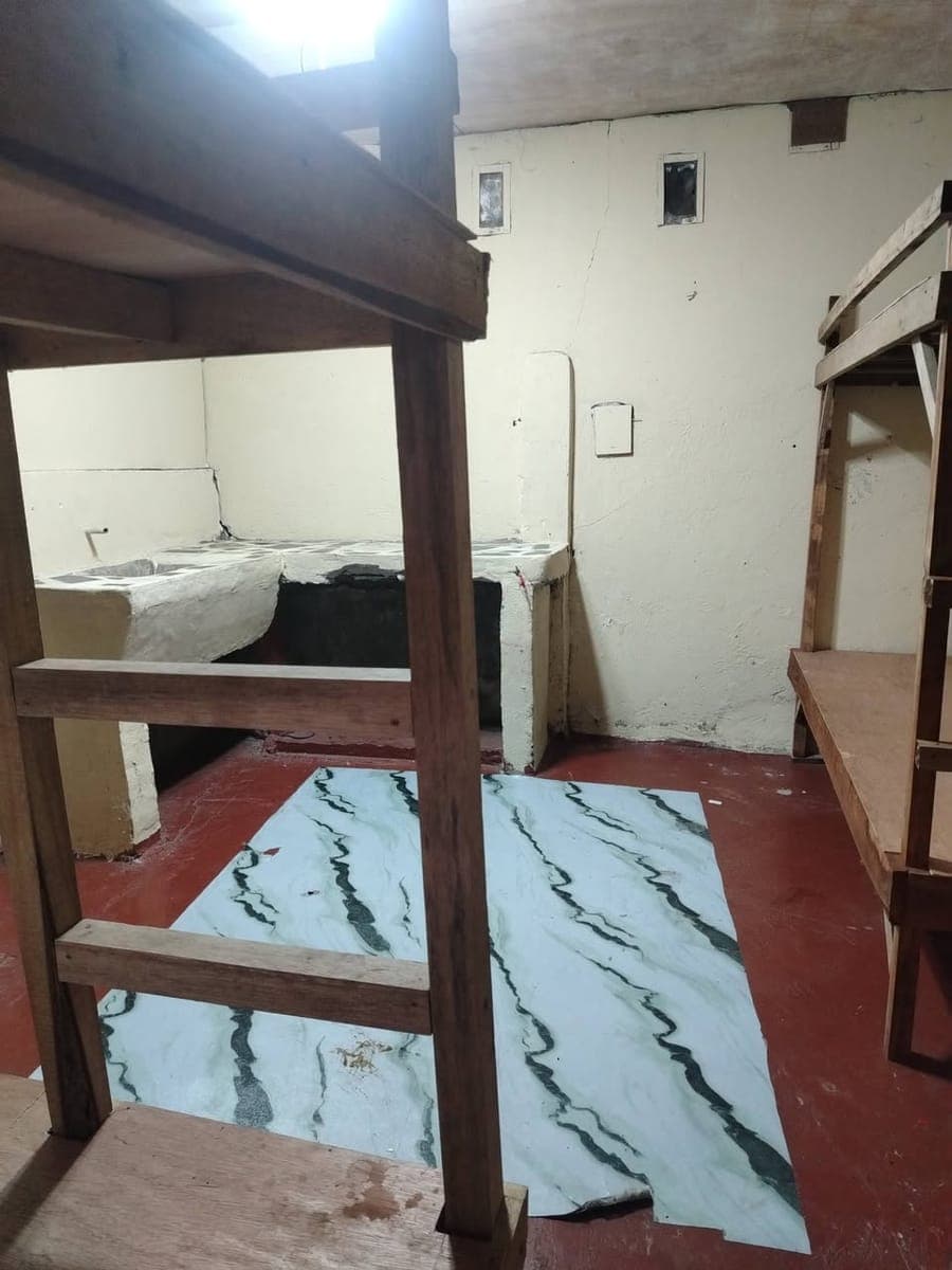 Room for rent good for 4 available 4000 - photo 2