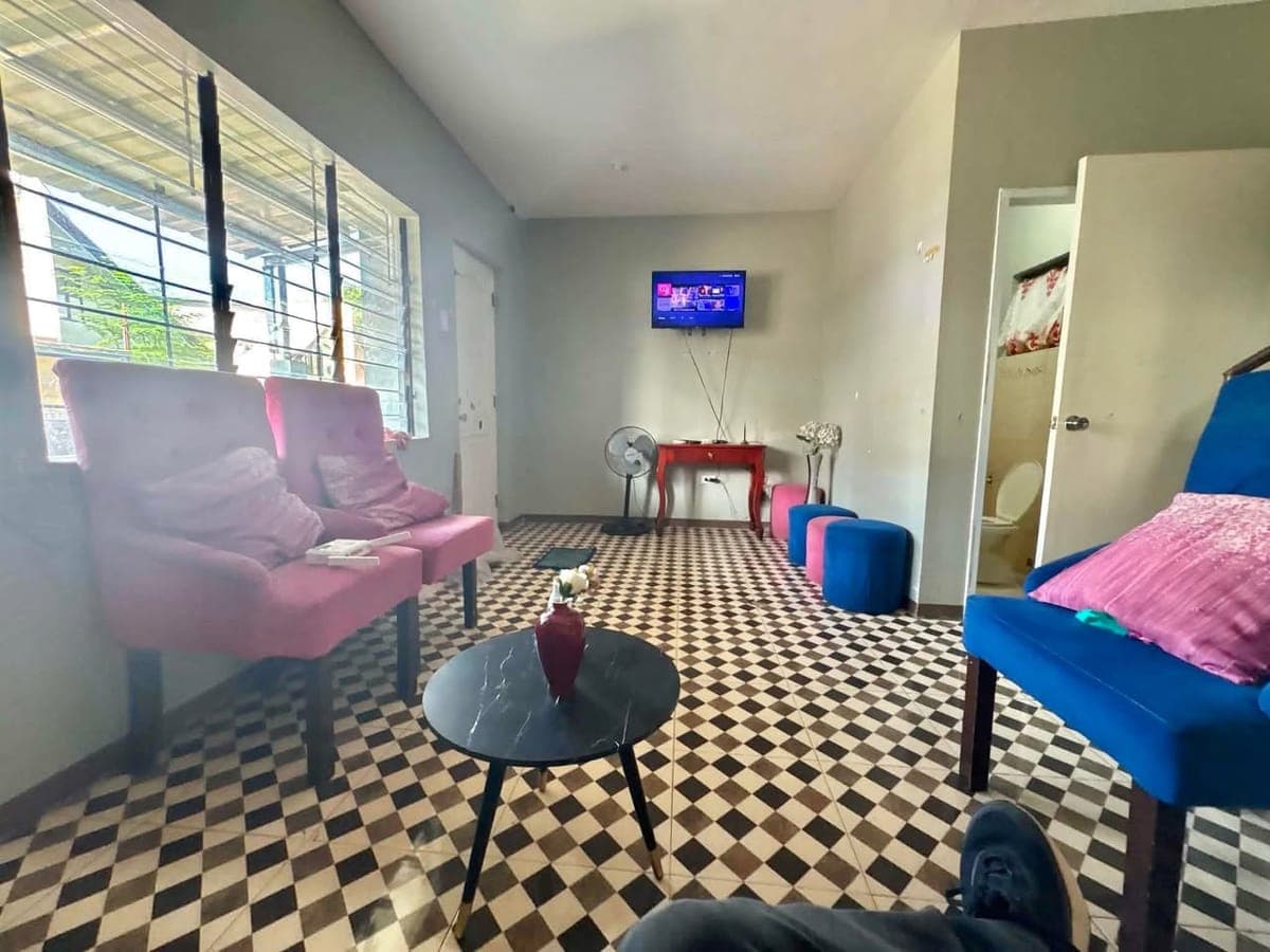 House for rent in Prestige cabantian, 12,500 only.. Furnished.. 1month advance 2 mos sec dep.. 1 yr min stay.. - photo 2