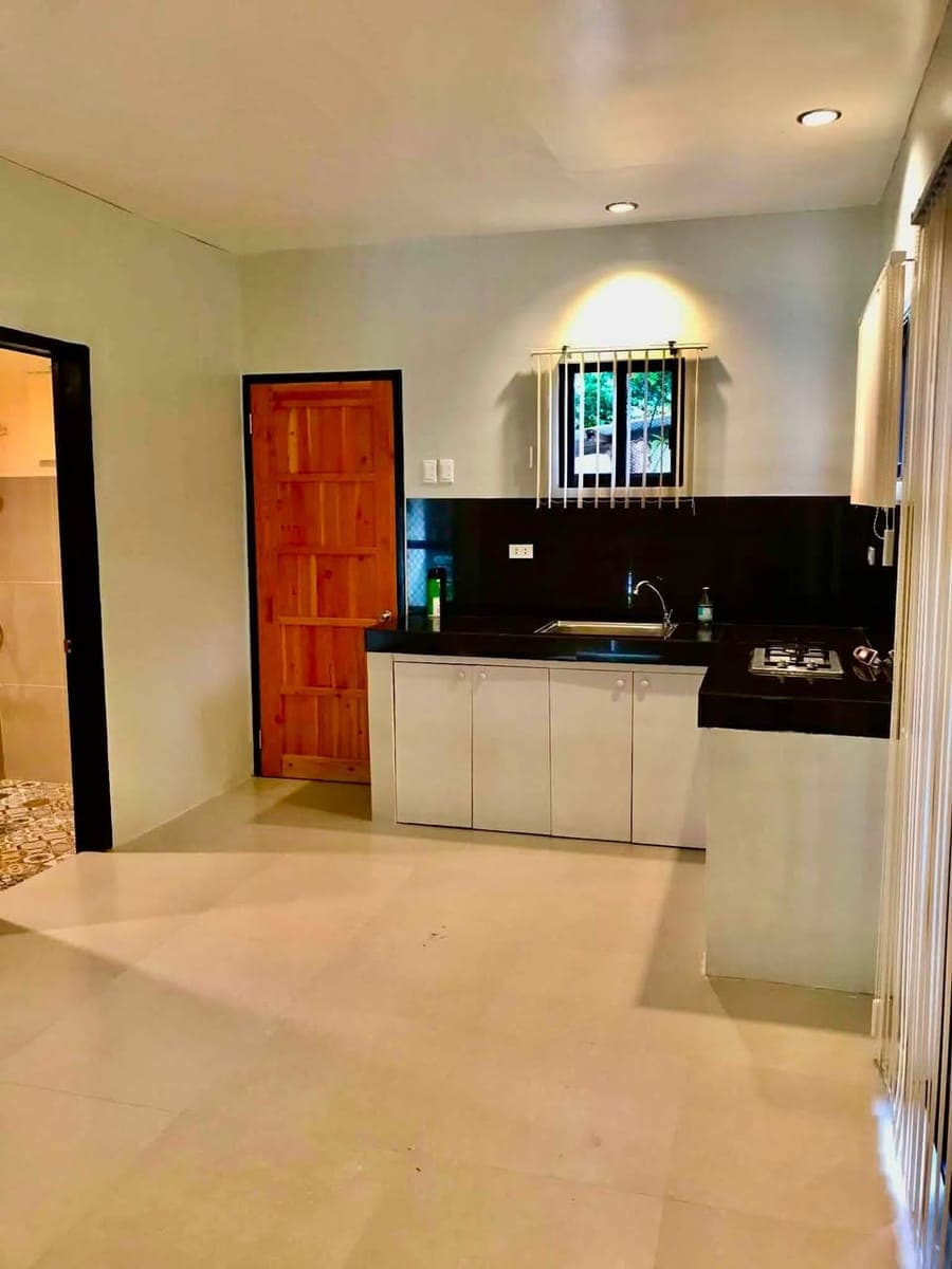 🏡✨ STUDIO PAD FOR RENT ✨🏡 - photo 4