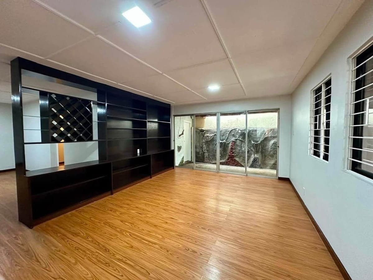 📣4br Bungalow House for Rent in BF Homes (Bayanihan)❗️ - photo 1