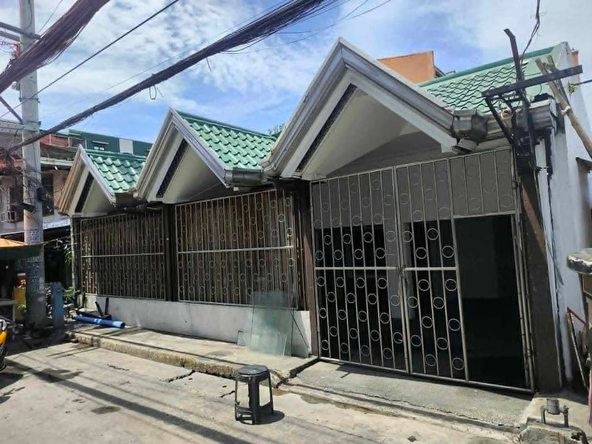 **FOR RENT (HOUSE)** - photo 1