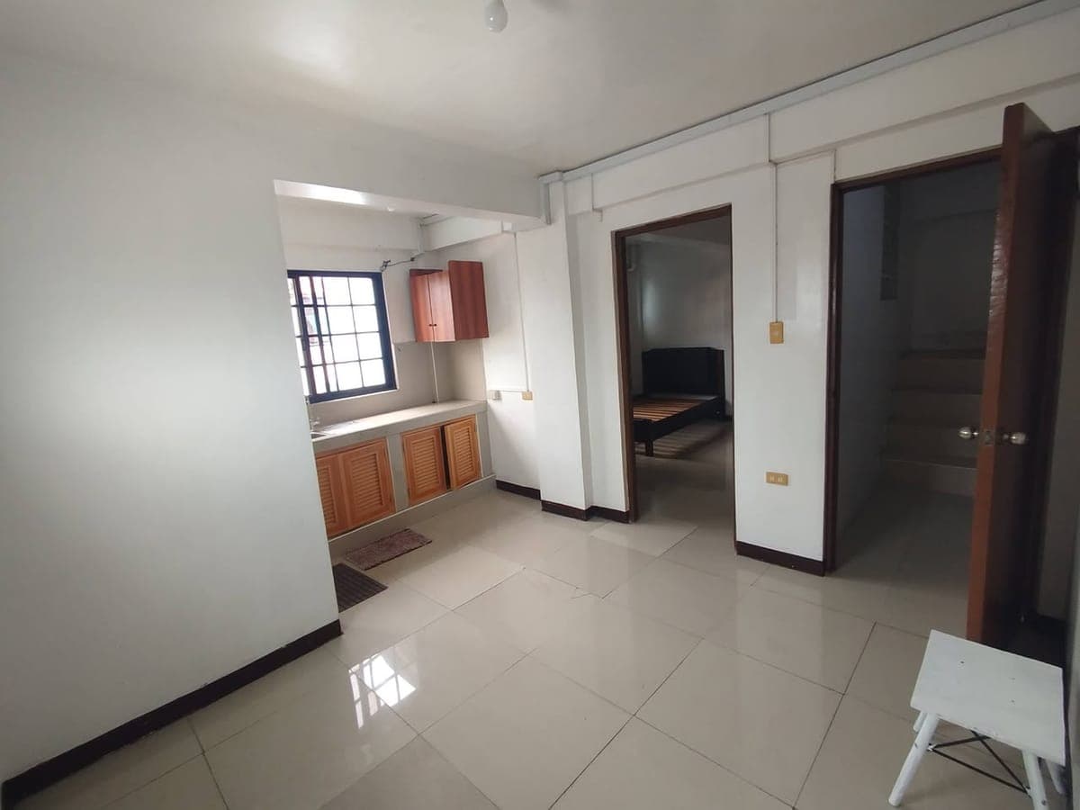 Room for rent available FOR Solo or two or three persons  NEAR Hotel 101, SM AURA, MARKET2X, BGC - photo 1