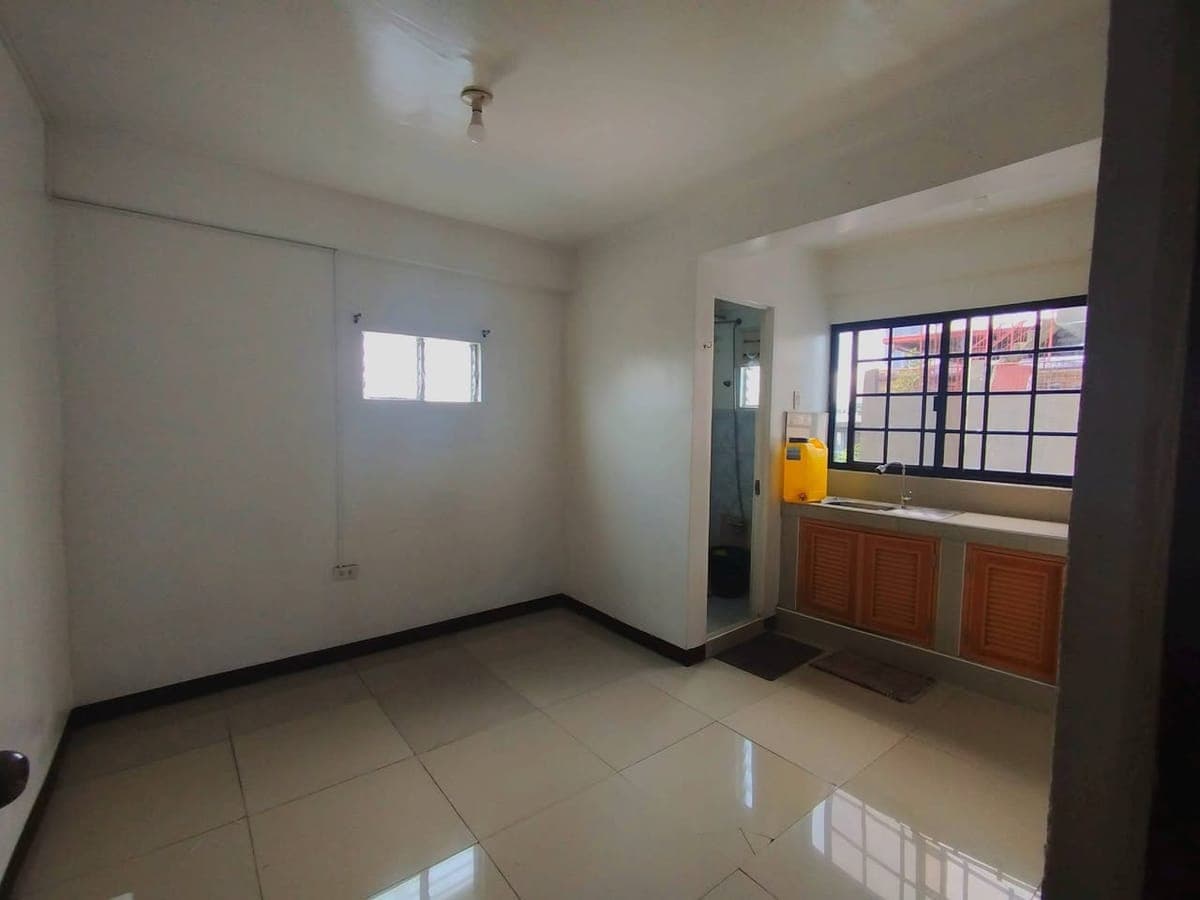 Room for rent available FOR Solo or two or three persons  NEAR Hotel 101, SM AURA, MARKET2X, BGC - photo 4