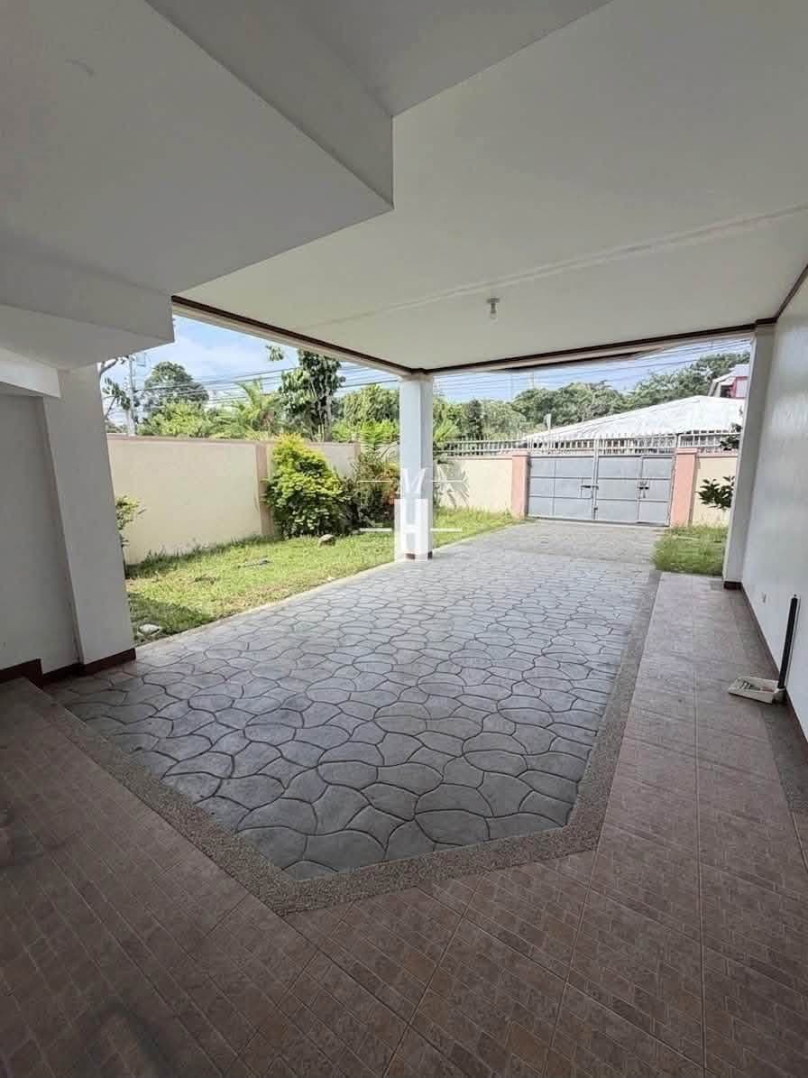 Duplex house in Juna Subd. For Rent‼️ - photo 2