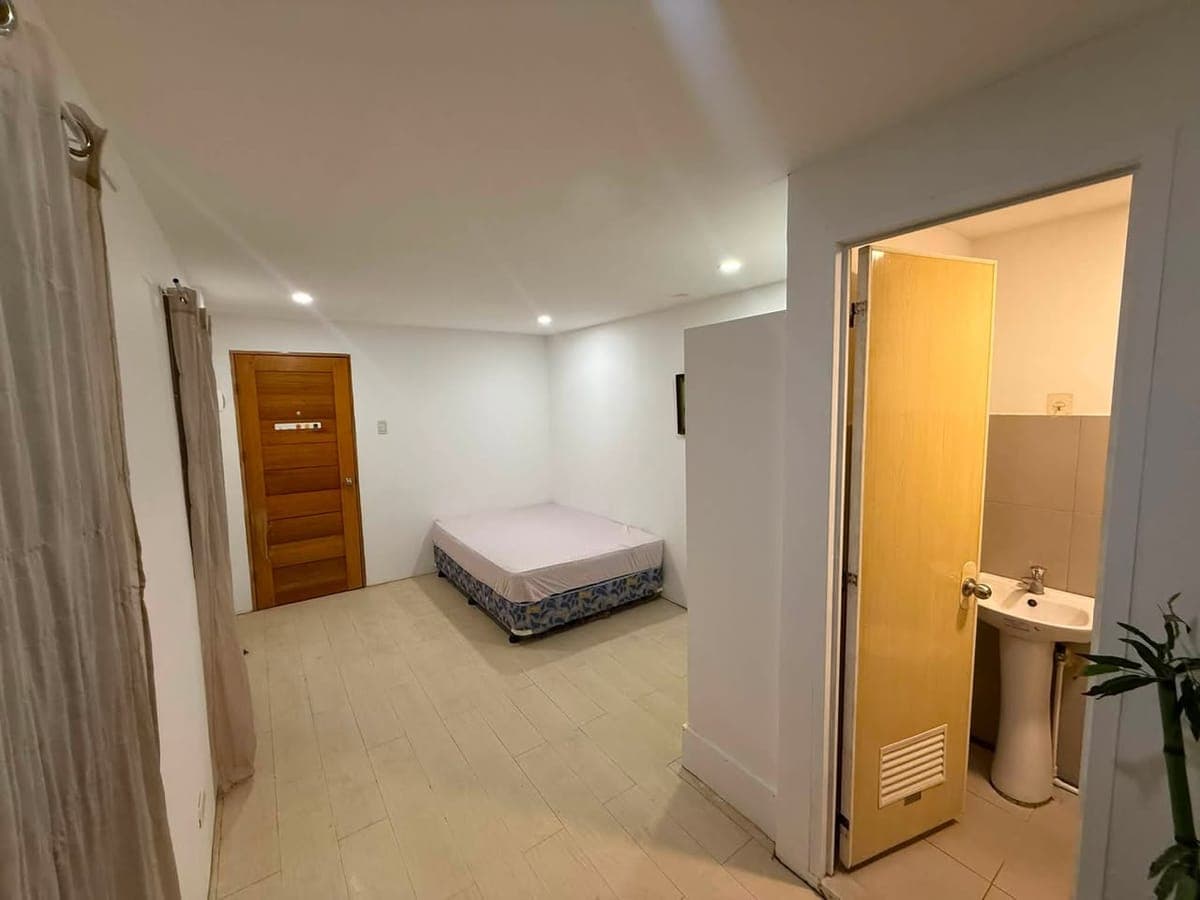 ROOM FOR RENT - photo 2