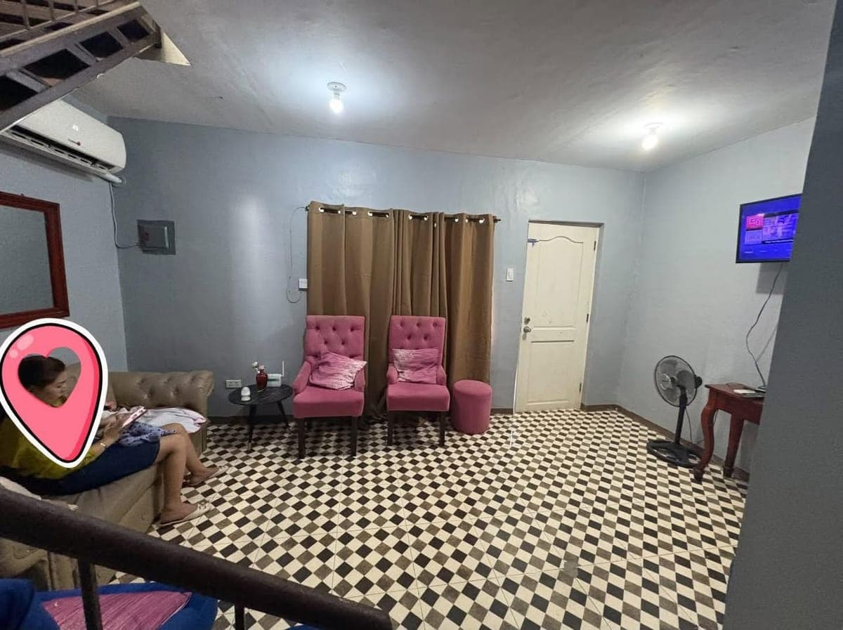 Now available for RENT for only 12k only.. @ Prestige Cabantian.. 2 br with extended kitchen.. - photo 4