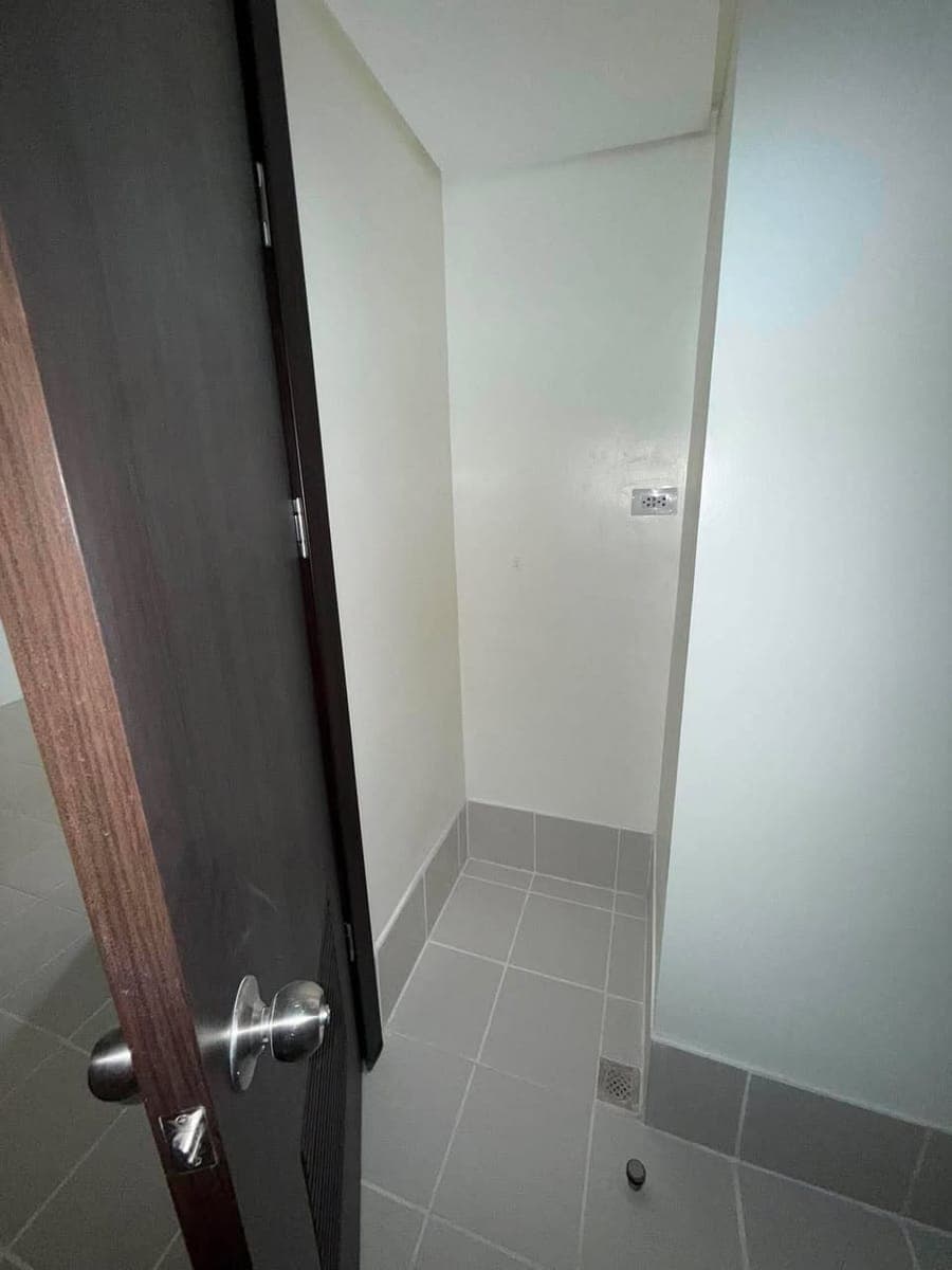 # **1BR UNIT FOR RENT** - photo 2