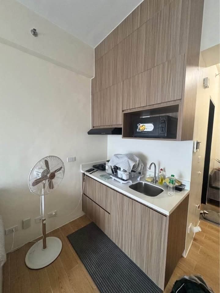 𝐅𝐎𝐑 𝐑𝐄𝐍𝐓: Studio Deluxe Condominium R Square Residences, Malate, Manila - photo 4