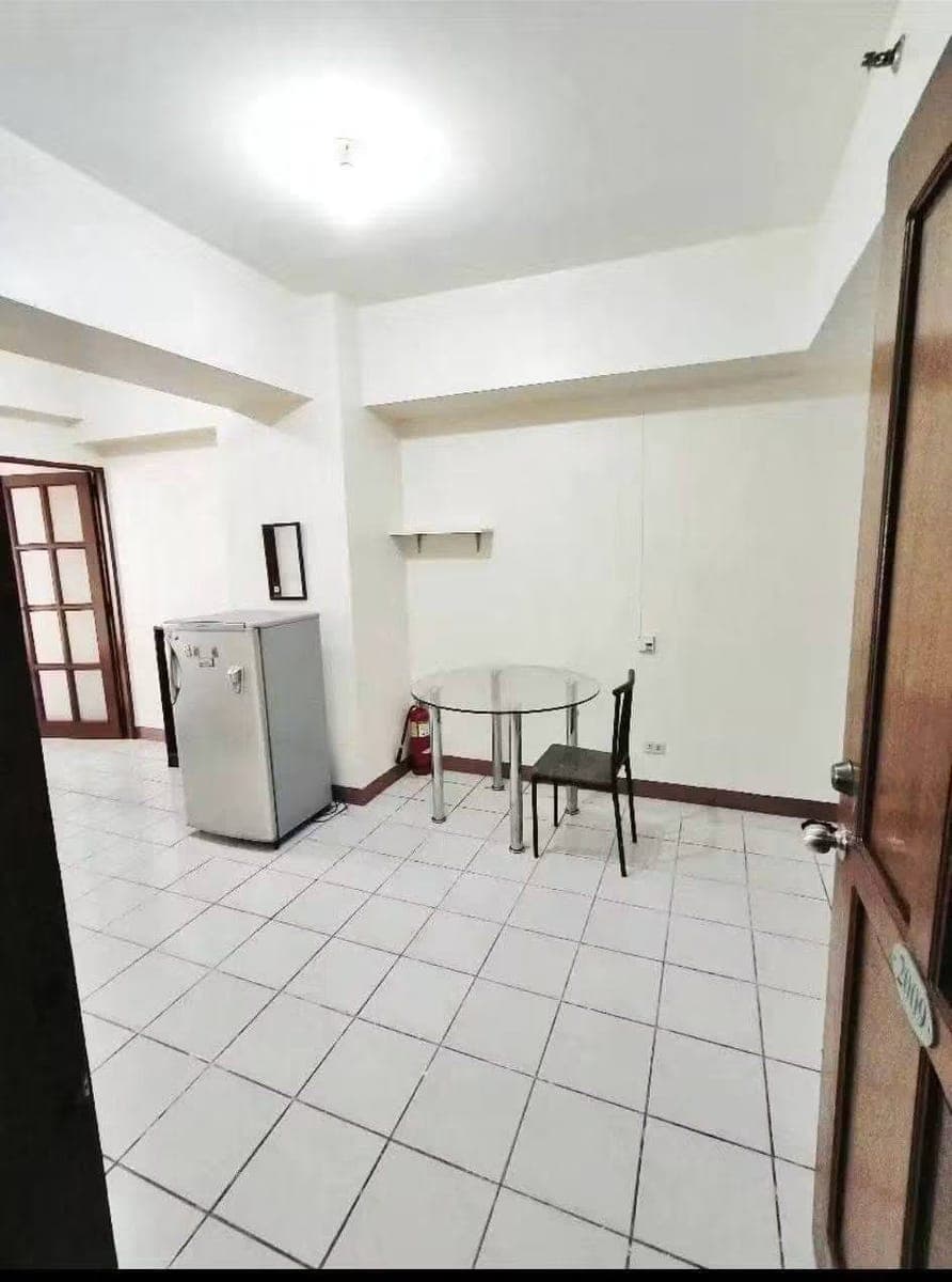 CONDO UNIT FOR RENT – READY FOR OCCUPANCY 🏢 - photo 1