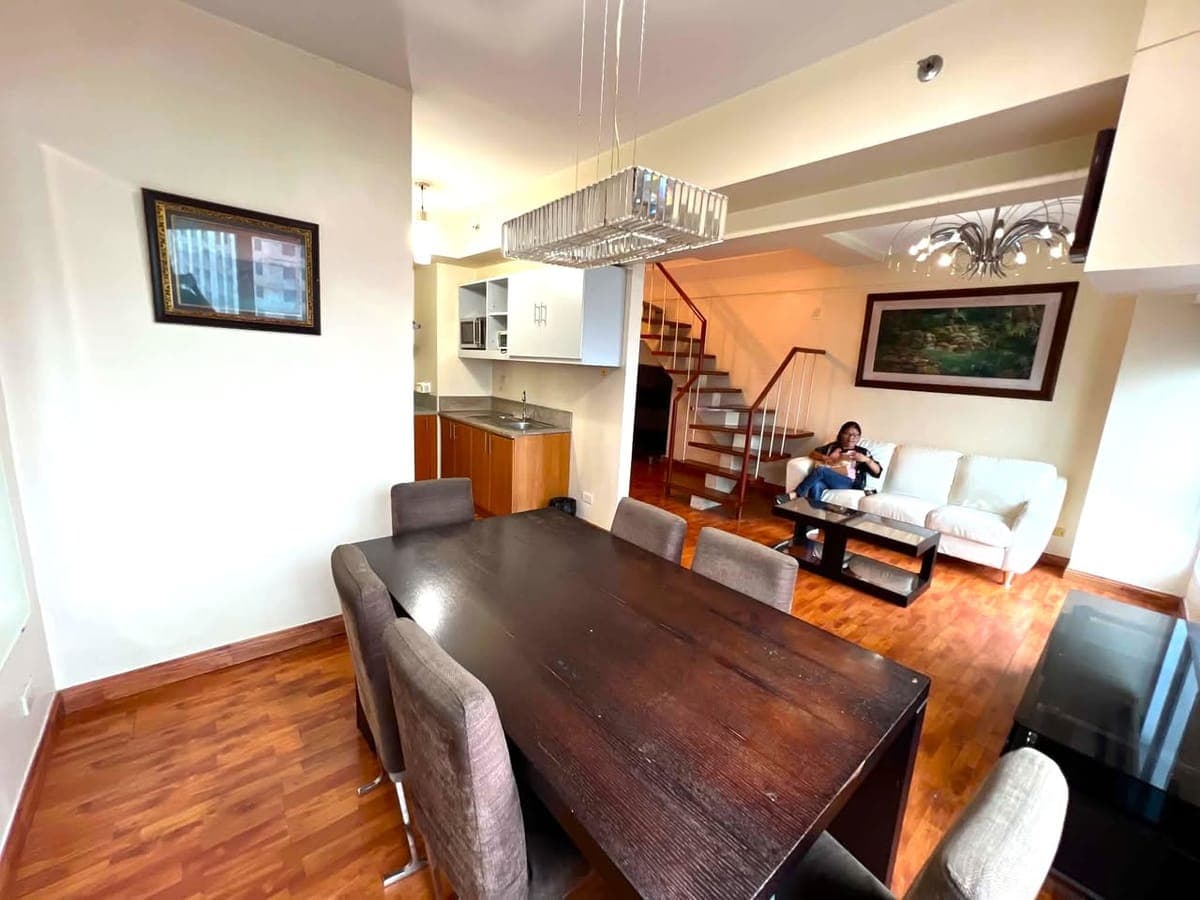 **🏙️ FOR RENT — ORTIGAS CENTER CONDO - East of Galleria, Stylish 2BR Bi-Level Condo | Pool View | Fully Furnished** - photo 3