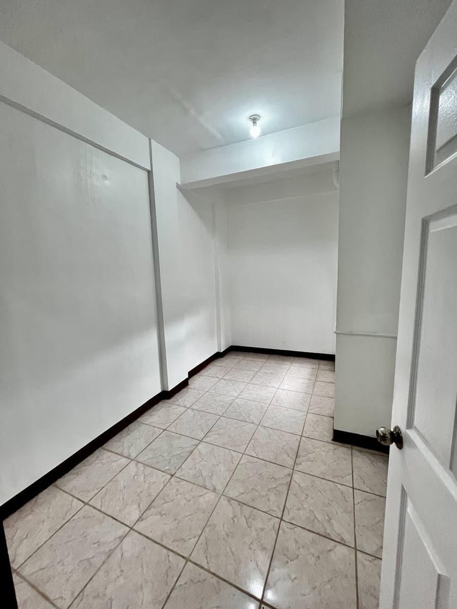 **2-bedroom unit for rent - Sampaloc, Manila** - photo 4