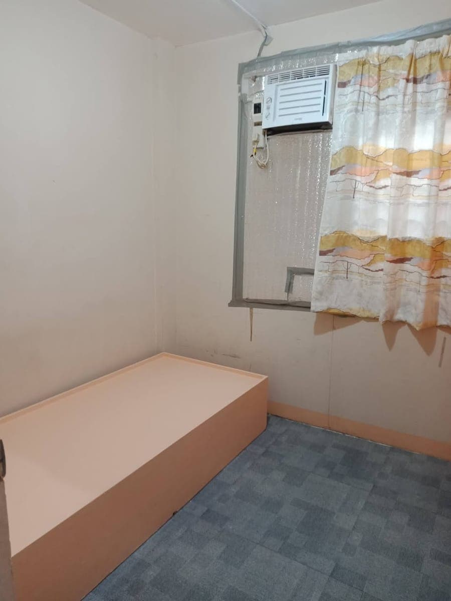 aircon room for rent vacant ni sya karung September 16 2026 gud for 1 person girl only bajada area d... - photo 1