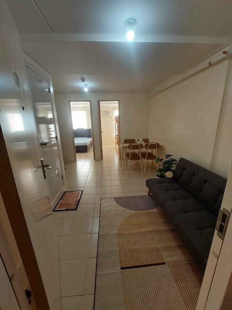 Condo unit FOR RENT 2BR 30.60sqm - photo 1