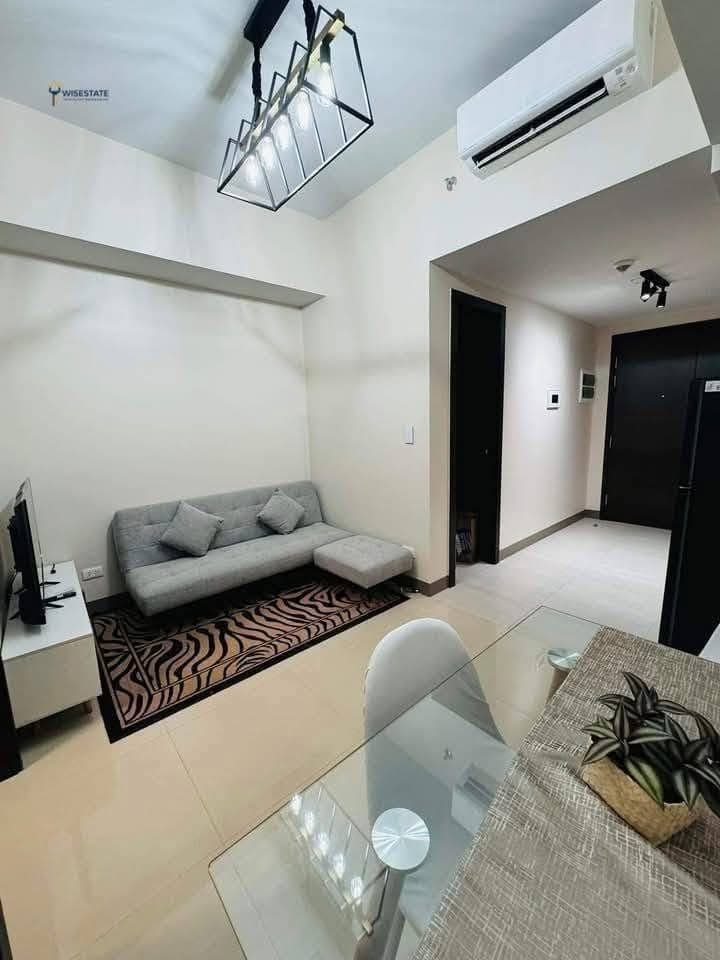 𝐅𝐎𝐑 𝐑𝐄𝐍𝐓 One Bedroom with Balcony Condo at PARK MCKINLEY WEST - photo 3