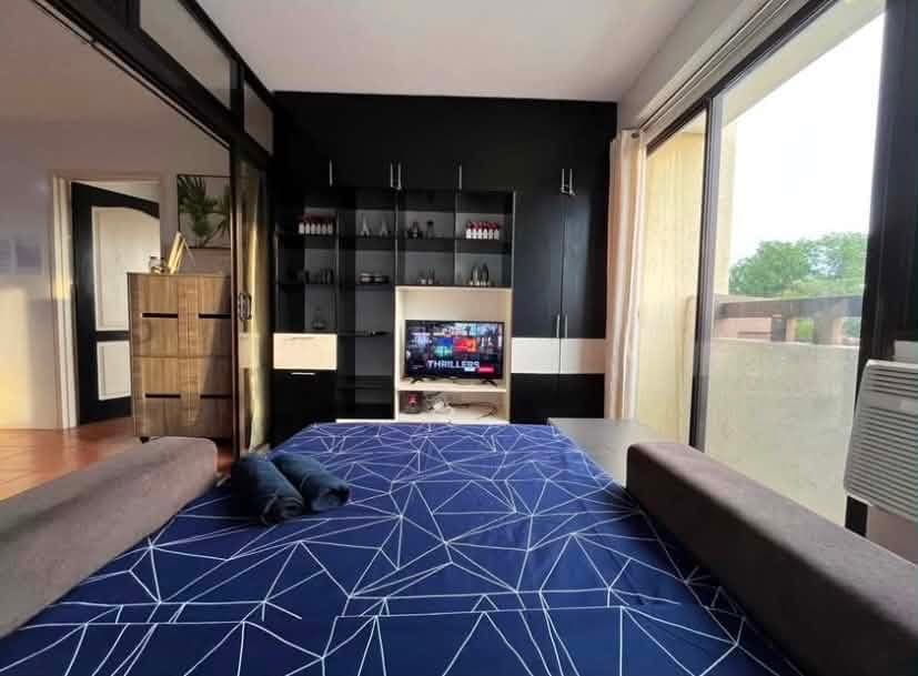 Two Bedroom Condo Unit in One Oasis|3rd Floor For Rent. - photo 2