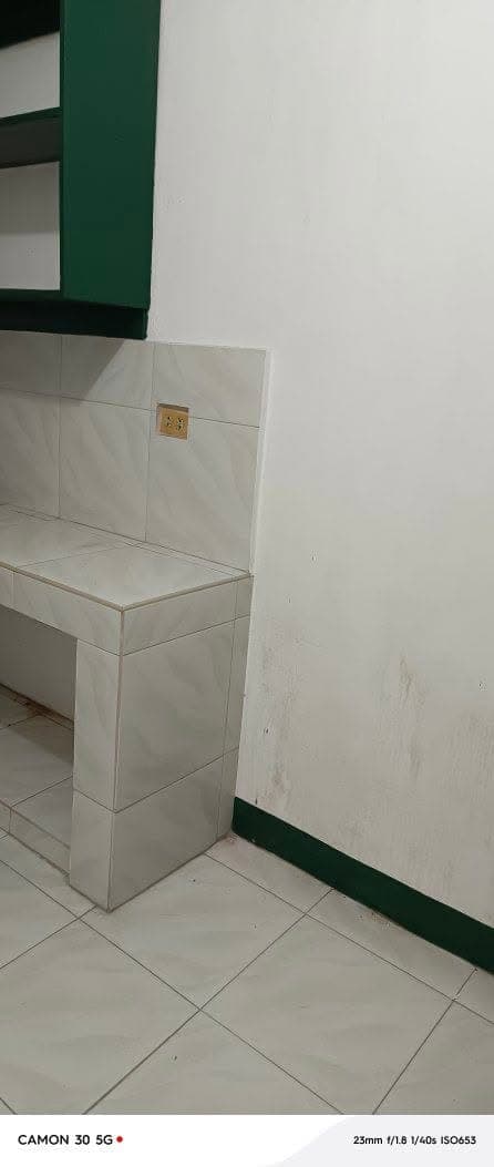 Studio type  good for 2 at east rembo Taguig City.... Near uptown market sm aura bgc 1 ride only..... - photo 4