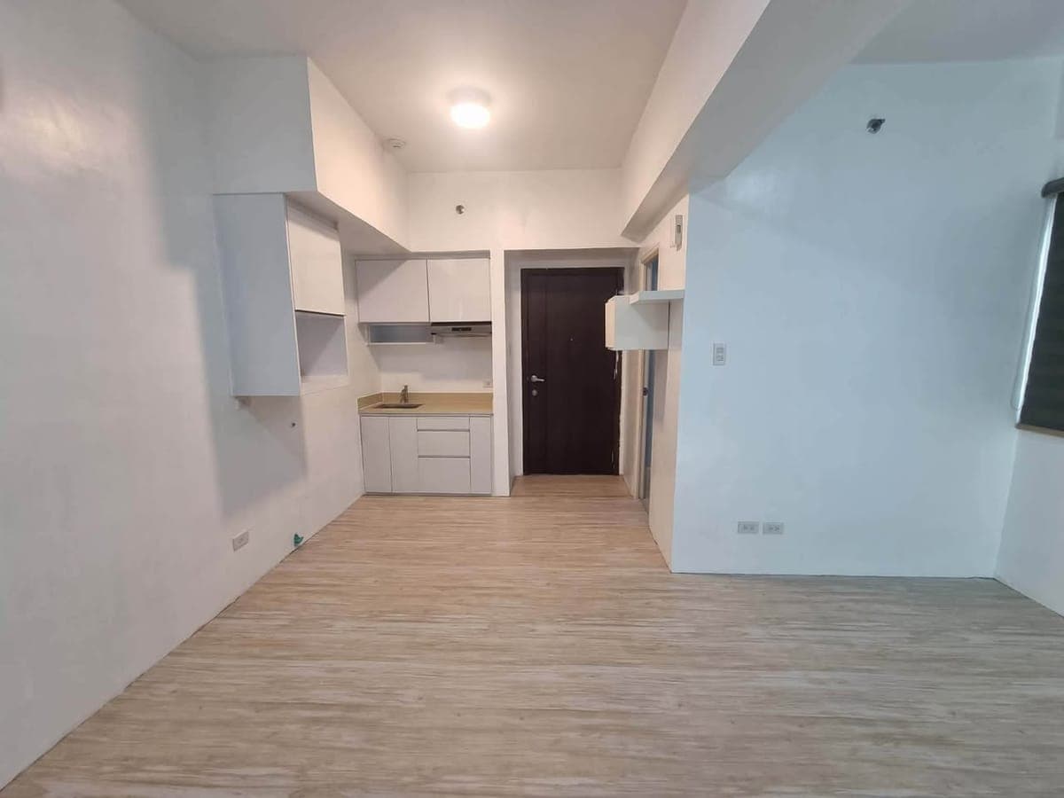 CONDO UNIT FOR RENT ‼️ - photo 2