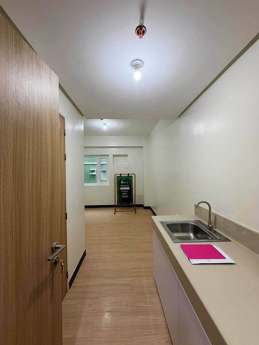 FOR RENT: Studio Bare Unit at Trees Residences Fairview – Long-Term Lease - photo 2