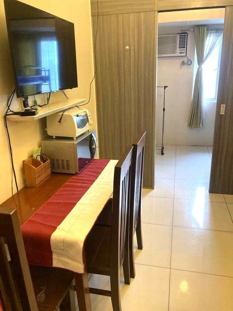 Fully Furnished 1 Bedroom Condo Unit For Rent - 48th Floor at Green Residences - photo 2