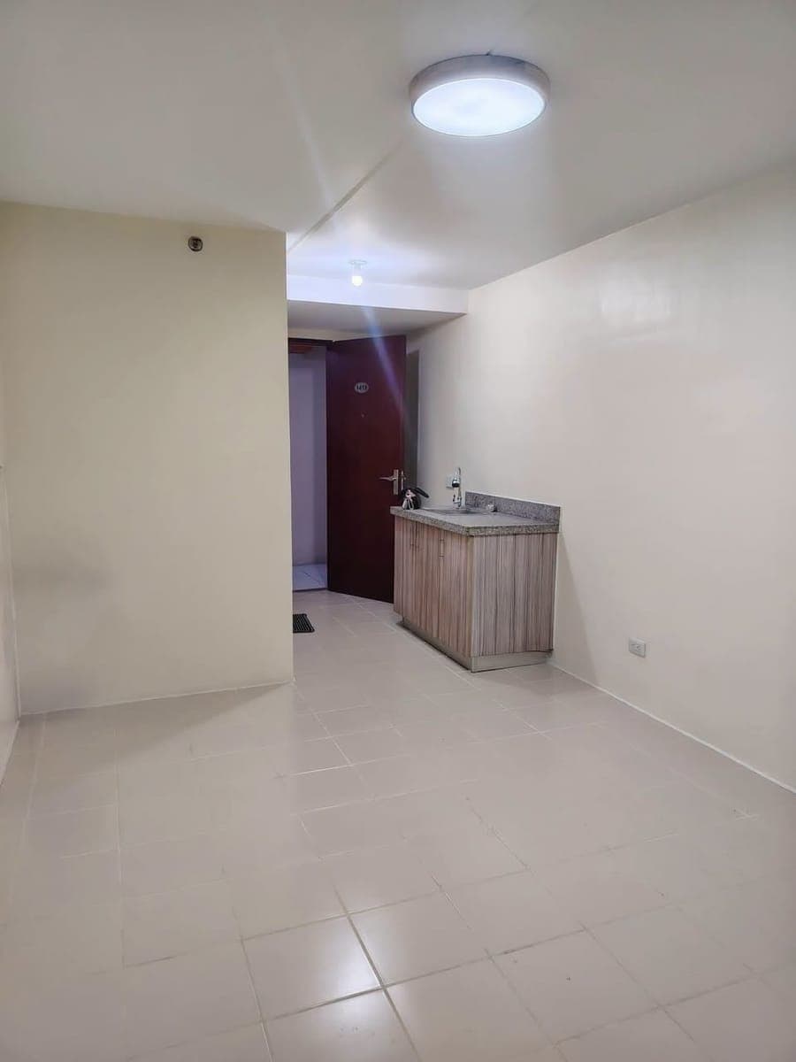 FOR RENT - photo 2