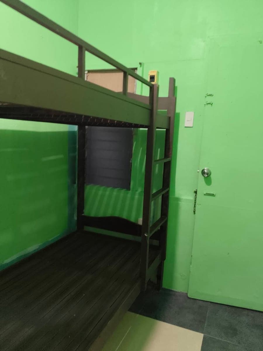 Room for Rent with own cr, sink & lone meter near SM Lanang, Assumption School & Holy Cross of Agdao. - photo 5