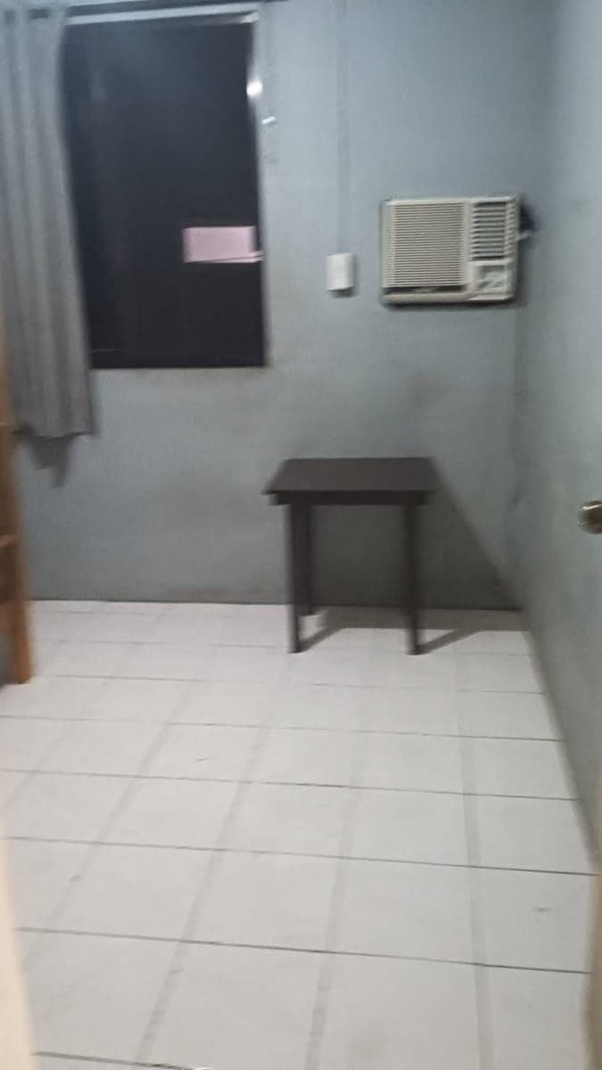 Room for rent prefer babae solo. Kng gsto naa aircon 5k monthly pero kng ok ra walai ac 3500 monthly... - photo 3