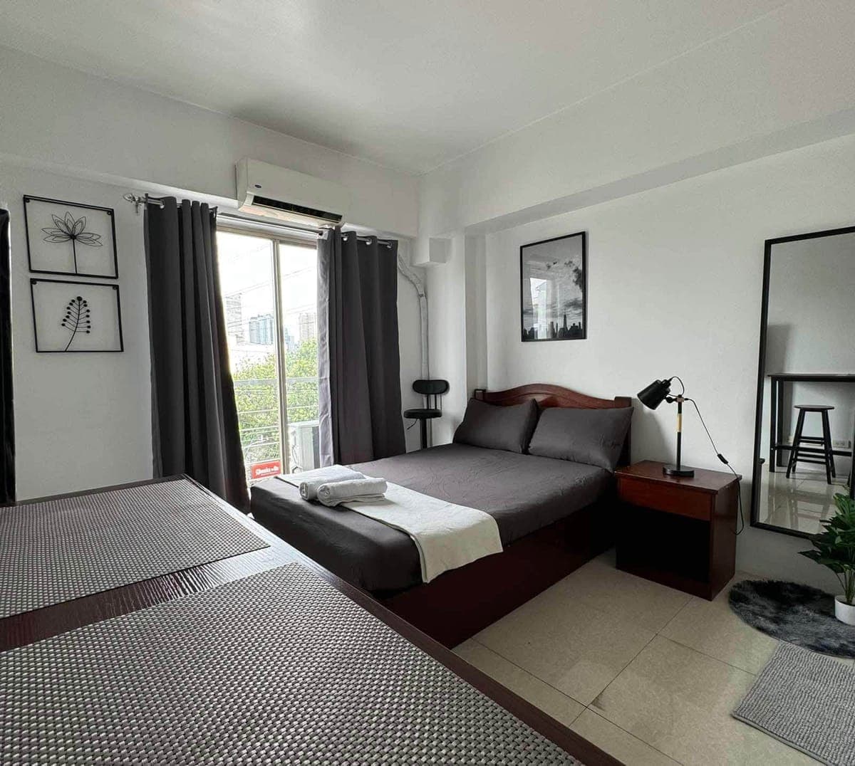 🏢 FOR RENT – FULLY FURNISHED UNIT IN MAKATI - photo 1