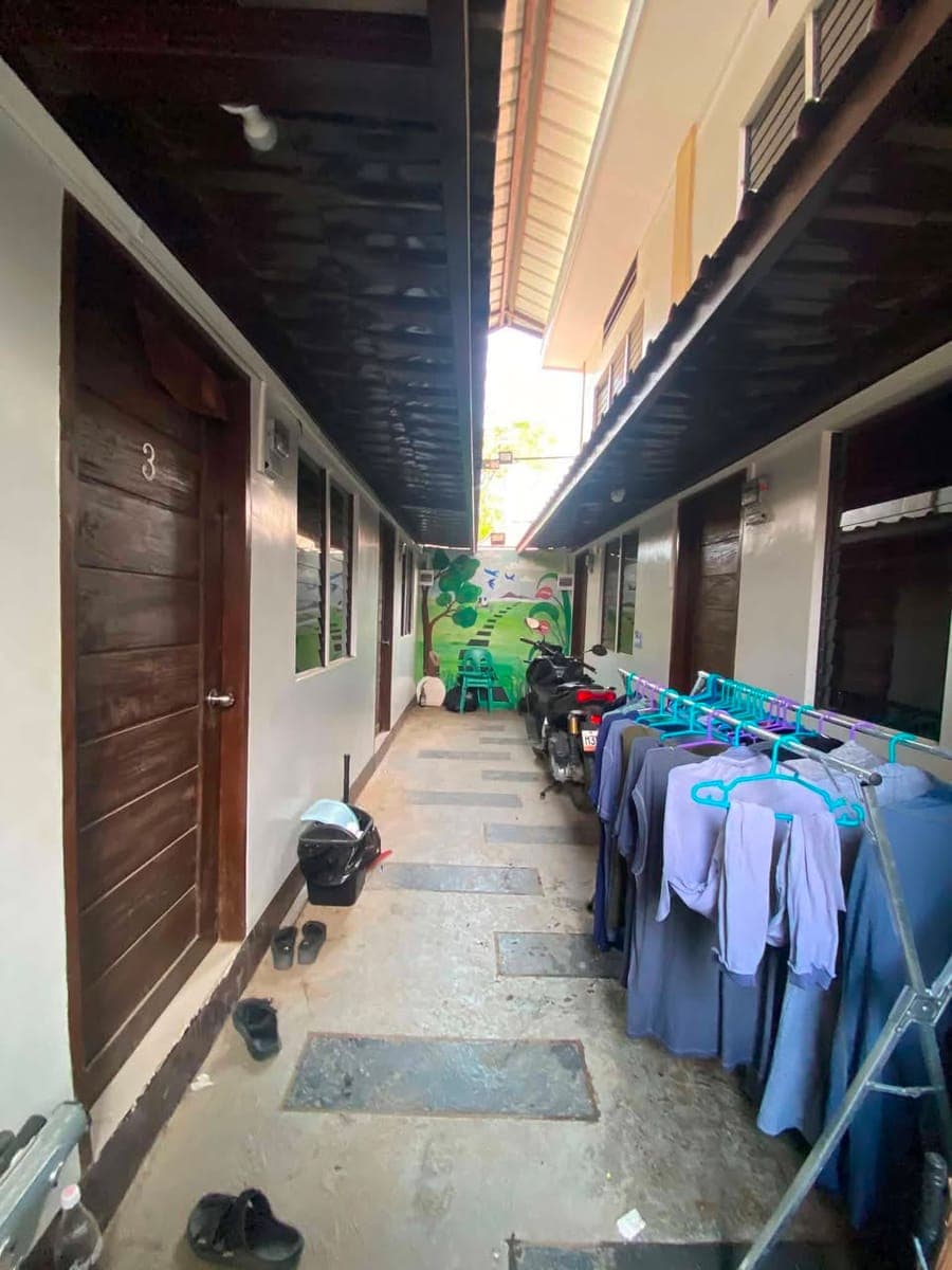 🔥UP FOR RENT 1 BED 1 BATH LOFT TYPE APARTMENT SITUATED IN CROSSING ULAS - photo 3