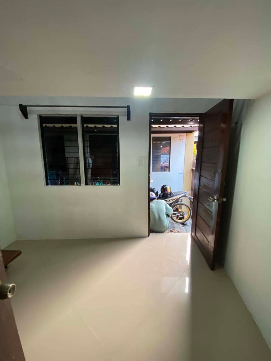 🔥UP FOR RENT 1 BED 1 BATH LOFT TYPE APARTMENT SITUATED IN CROSSING ULAS - photo 4
