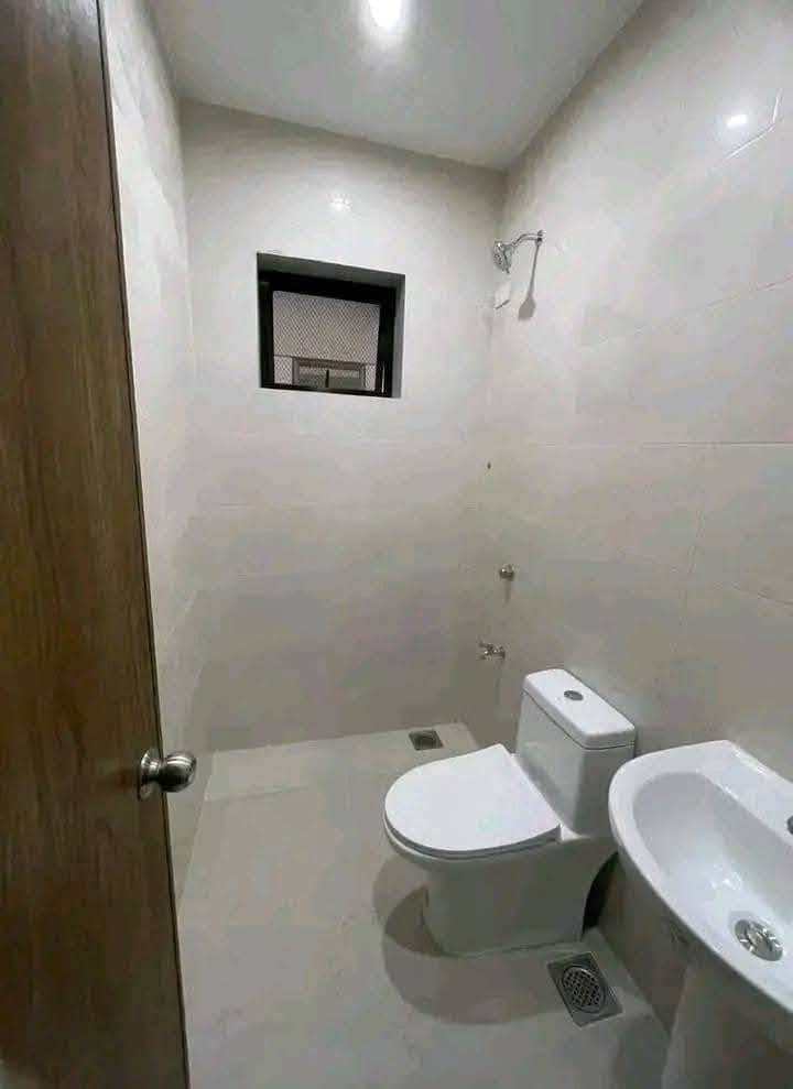 Open for viewing - photo 5