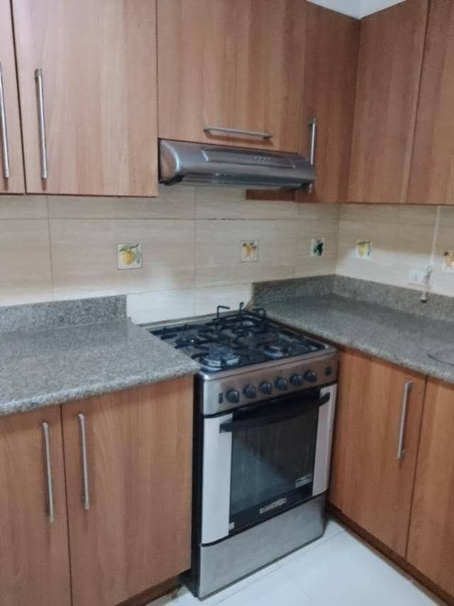 Fully Furnished 2 br condo unit in P Guevarra near cardinal santos - photo 3