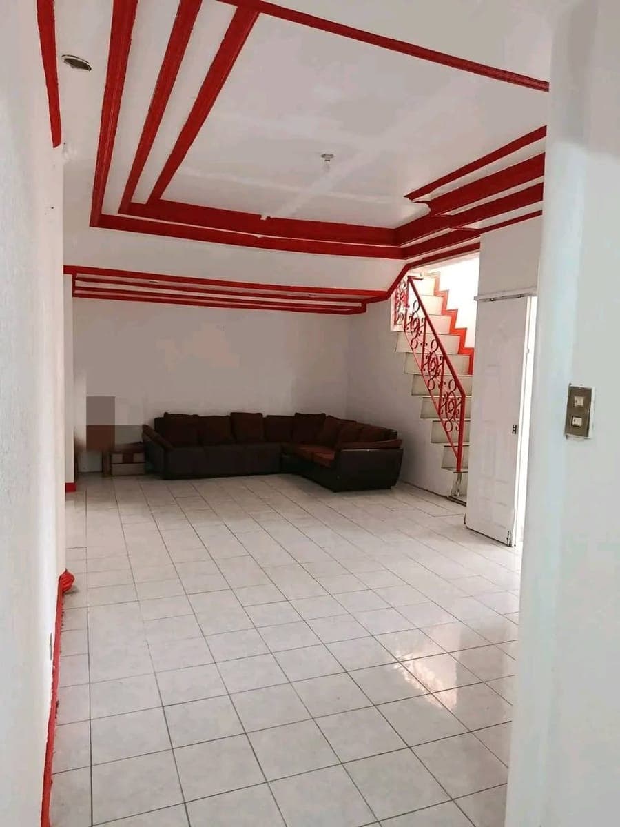 🏡SASA 3-STOREY HOUSE FOR RENT‼️ 3BEDROOMS /3 T&B - photo 1