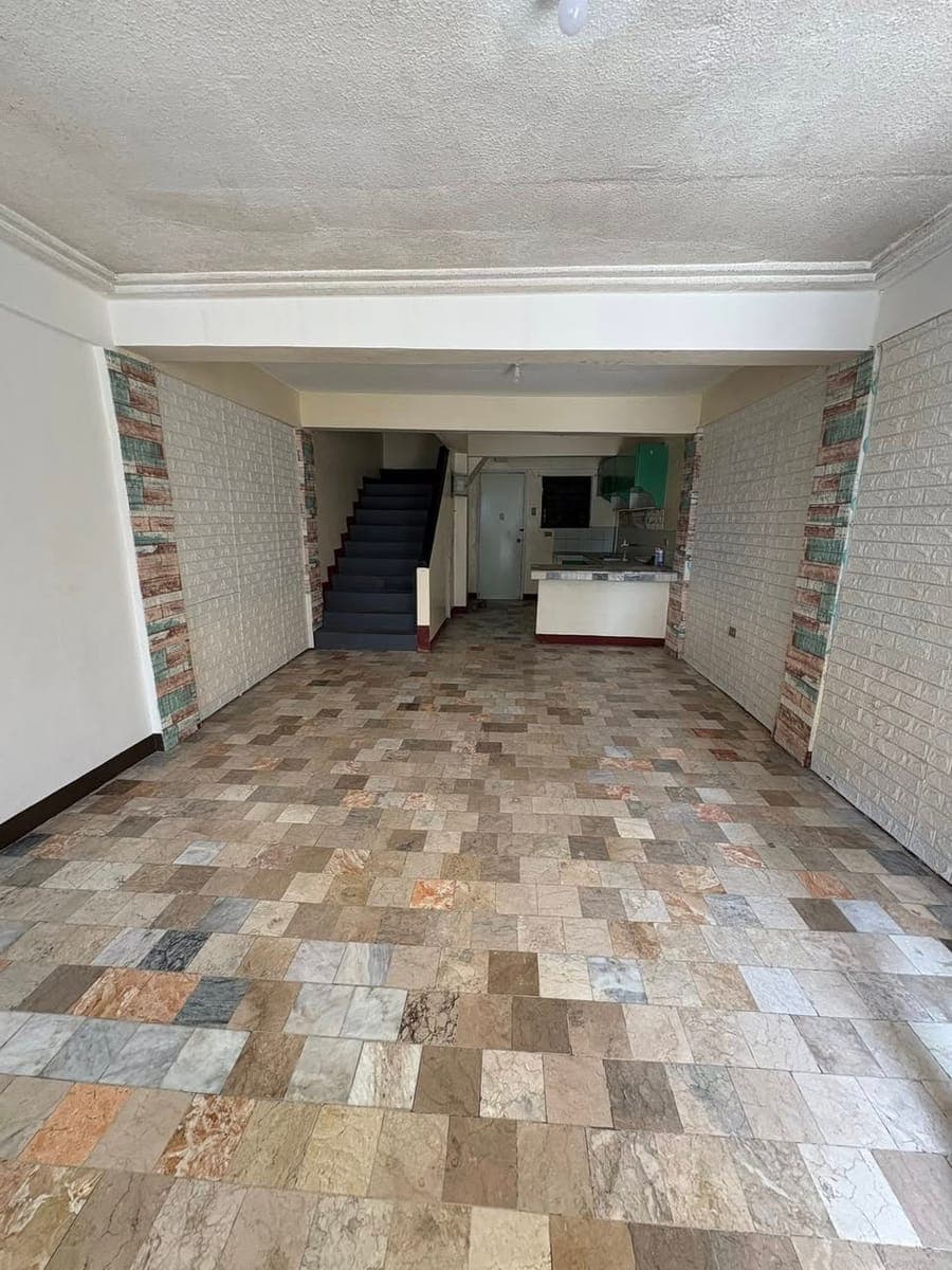 3 BR 2 CR APARTMENT FOR RENT - photo 1