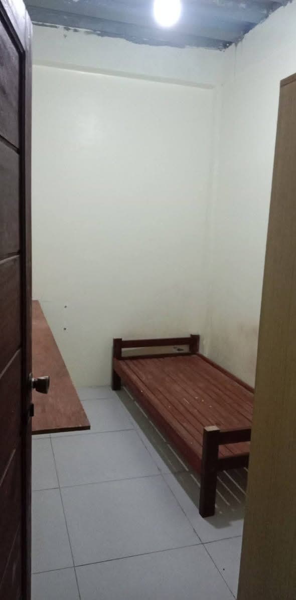 ROOM FOR RENT! - photo 2