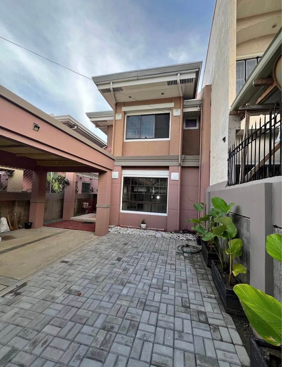 House for rent juna subd. matina - photo 1