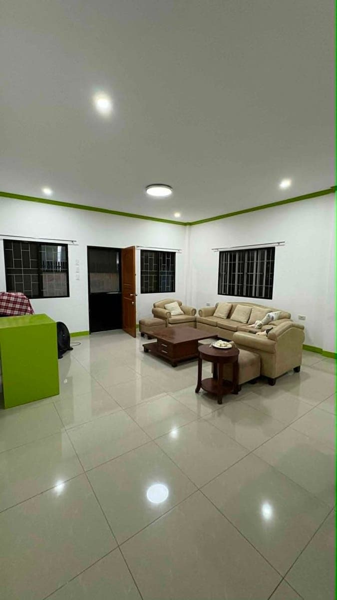 🏡 **FOR RENT – SEMI-FURNISHED 3 BEDROOM HOUSE ** - photo 2