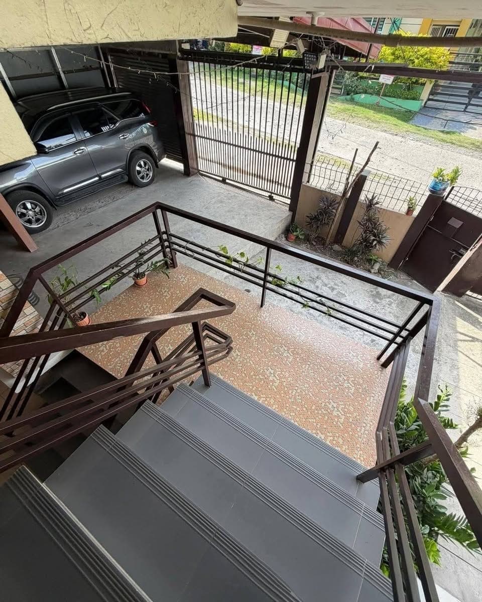 🏡BUHANGIN FULLY FURNISHED‼️ 3-BEDROOM APARTMENT FOR RENT - photo 1