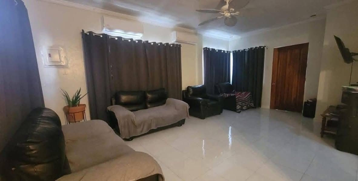2 STORY HOUSE FOR RENT‼️ - photo 1