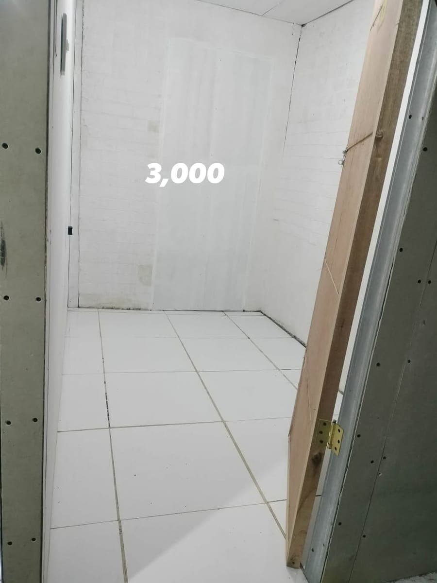 # **LOOKING FOR AN AFFORDABLE NA ROOM? AVAILABLE BOARDING HOUSE DOWNTOWN ** - photo 1