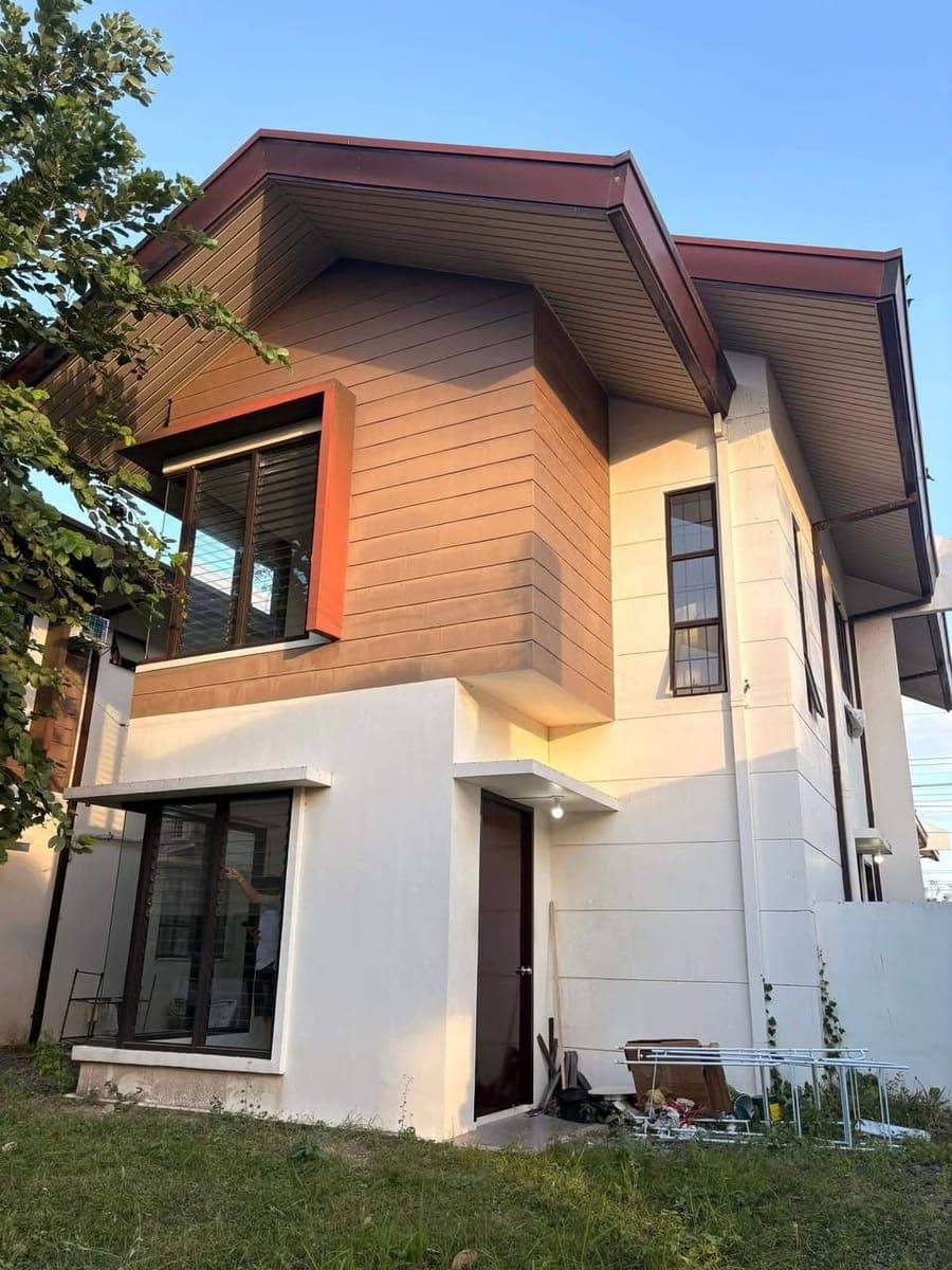 2 STOREY HOUSE FOR RENT - photo 1