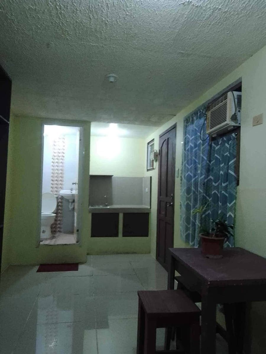 Available now monthy rate at 6,000,6500,7500 8,000,8200,8500,8800& 9000 pesos  only Furnished Studio... - photo 1