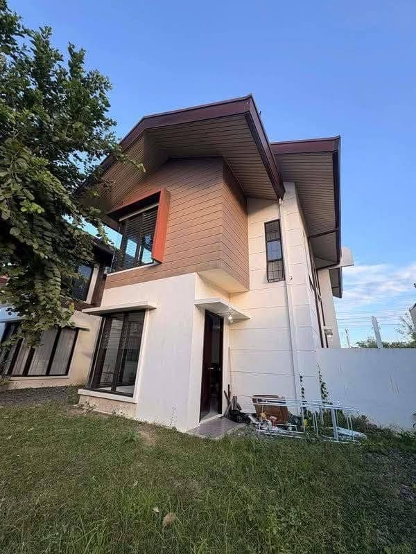 Direct Listing ‼️ - photo 1