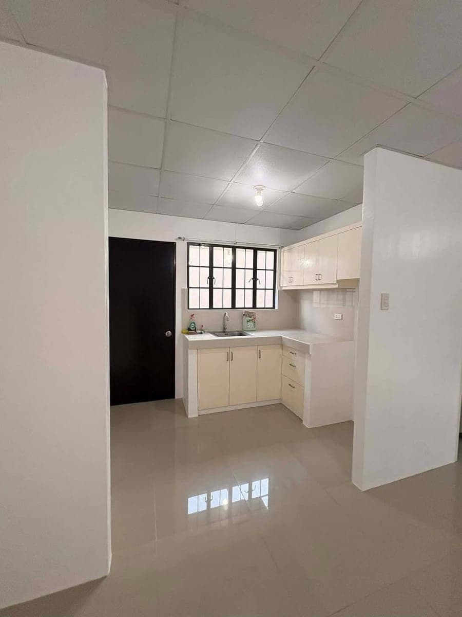 Direct Listing ‼️ - photo 2