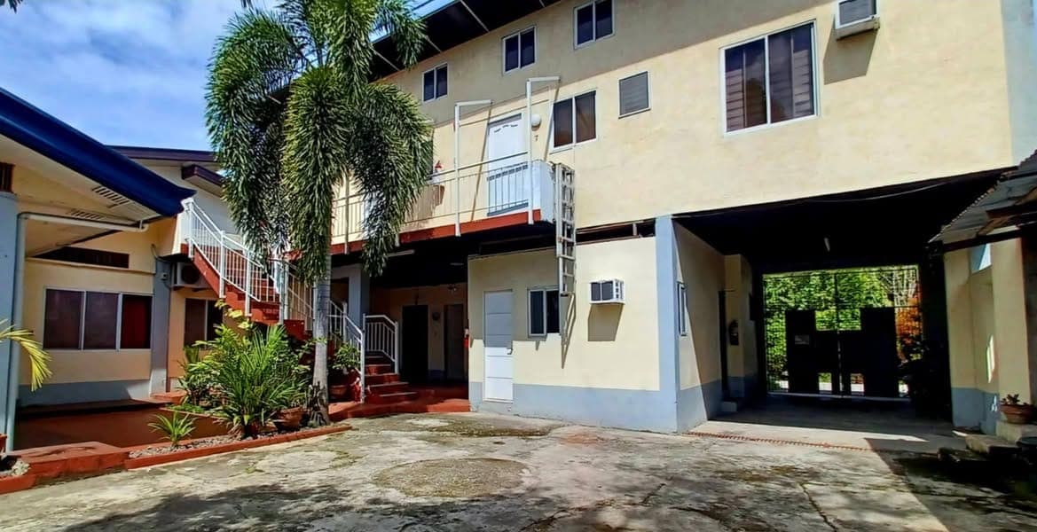 Spacious studio available now in Bangkal. Walking distance to Ateneo SHS. - photo 1