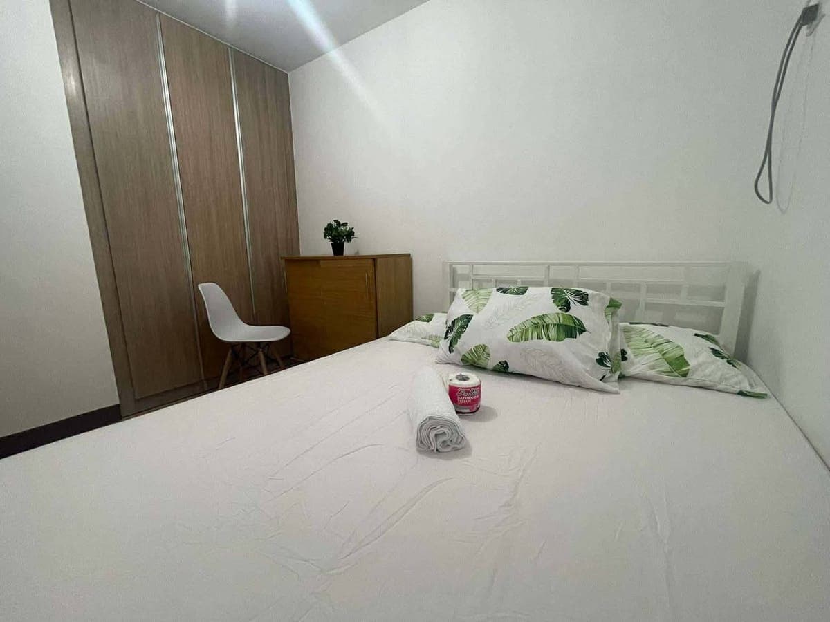 AVAILABLE AREZZO LANANG AREA 1BR 18K INCLUDE ASSOC FEES 1YEAR TO RENT!!😊 - photo 3