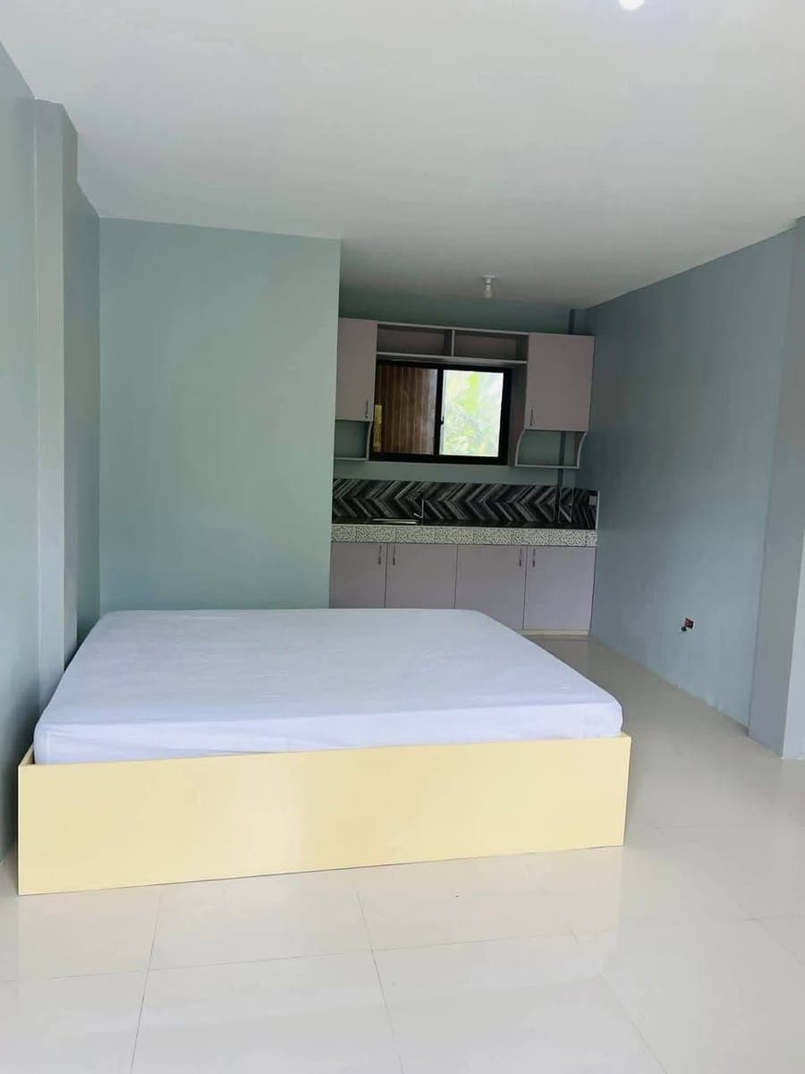 Apartment For Rent - photo 2