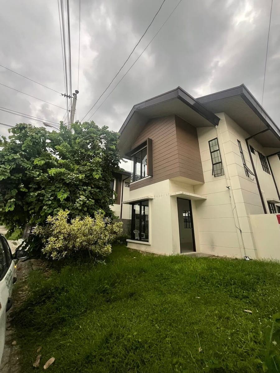 FOR RENT – 2-Storey House (Bare Unit) - photo 2