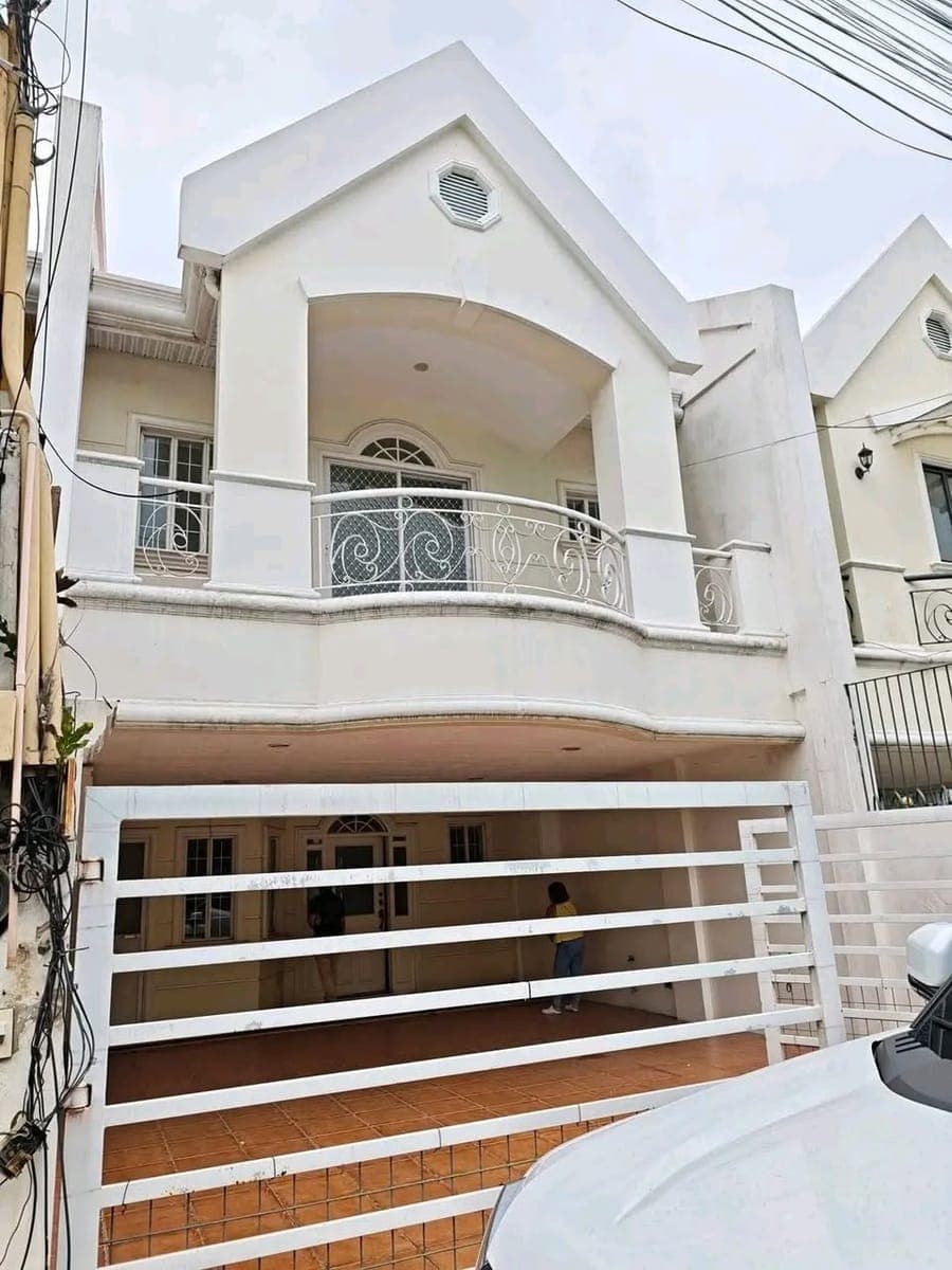 OBRERO TOWNHOUSE for RENT‼️LONG TERM ONLY✅ Loc: Palm Village, BO Obrero Davao City - photo 1