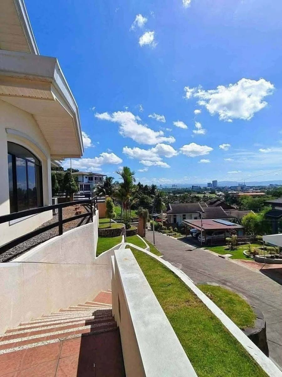OVERLOOKING CITY VIEW HOUSE FOR RENT‼️OR SALE - photo 5